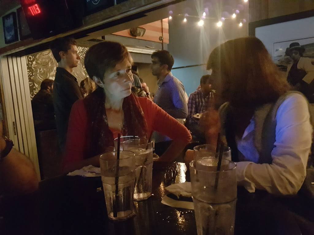 The Crab Shell Bar at The Venice Whaler | restaurant | 10 Washington Blvd, Venice, CA 90292, USA | 3108218737 OR +1 310-821-8737