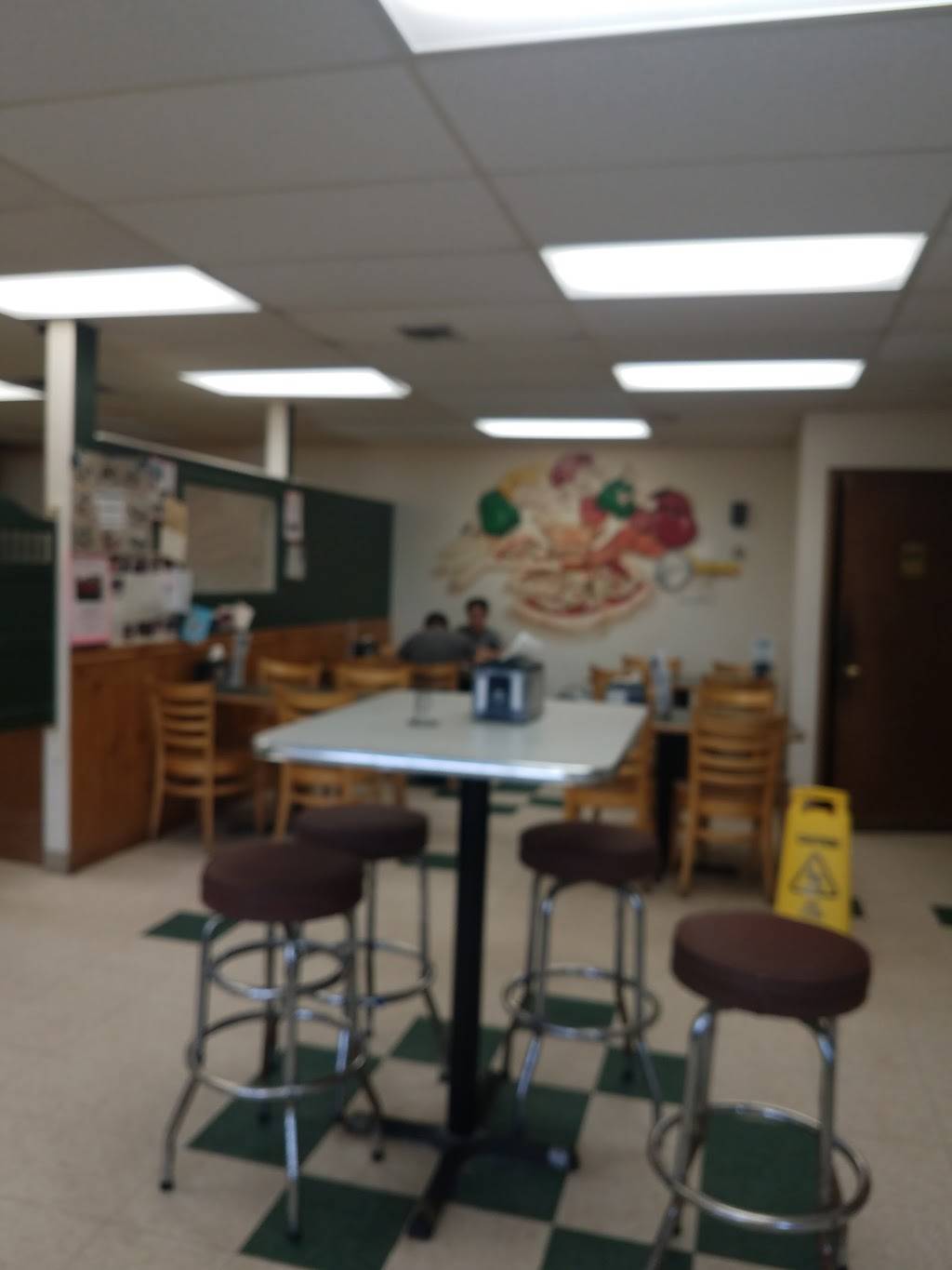 Crossroads Pizza & Subs | meal takeaway | W229 S8680 Clark St, Big Bend, WI 53103, USA | 2626624466 OR +1 262-662-4466