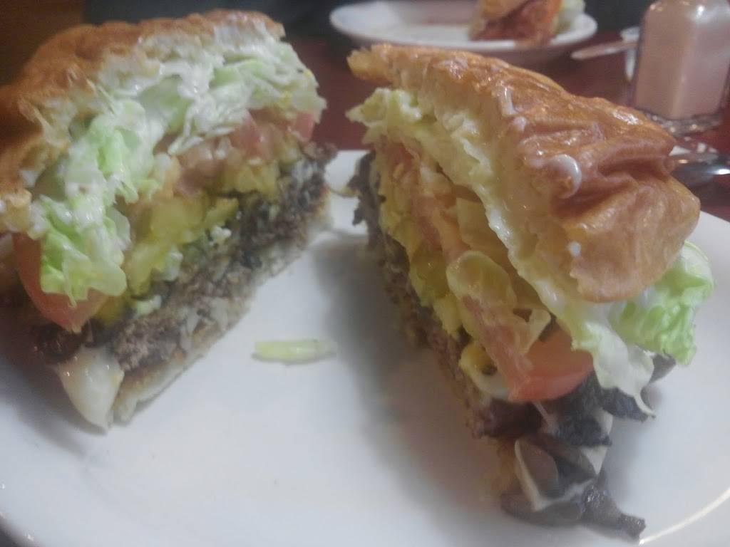 LoDees Family Restaurant | restaurant | 27 S Coldwater Rd, Lake Isabella, MI 48893, USA | 9894411047 OR +1 989-441-1047