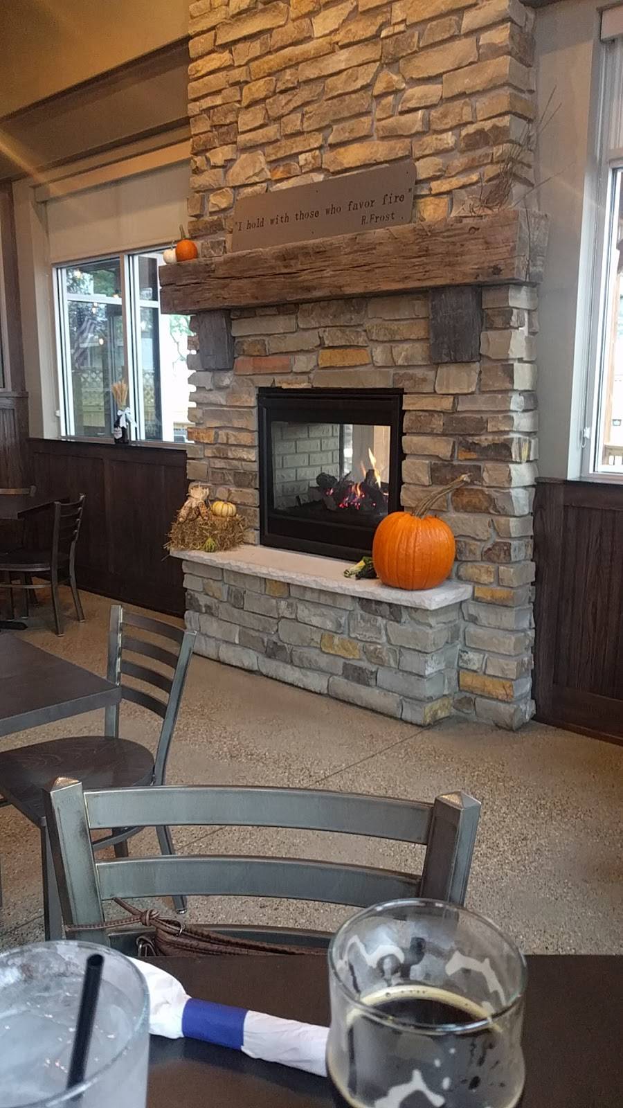 Ludington Bay Brewing Co | restaurant | 515 S James St, Ludington, MI 49431, USA | 2312396690 OR +1 231-239-6690