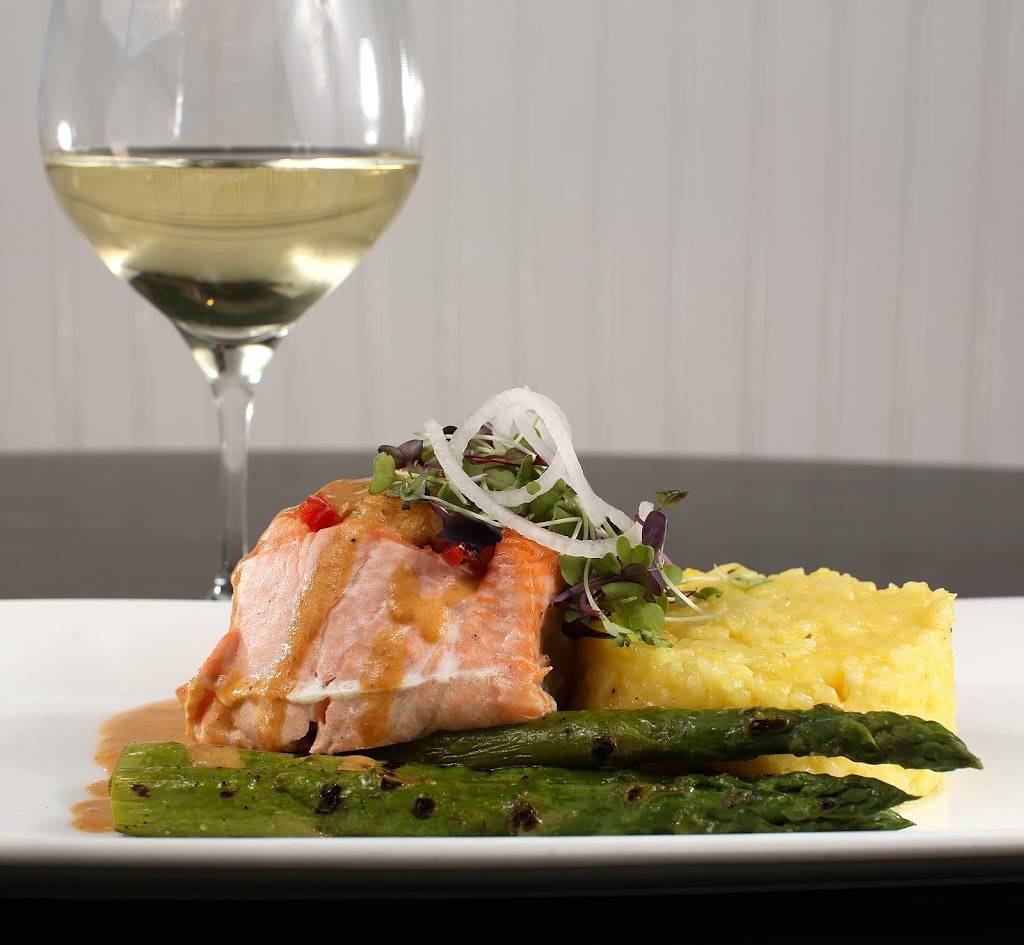 Beach House Cafe | restaurant | 220 Sound Beach Ave, Old Greenwich, CT 06870, USA | 2036370367 OR +1 203-637-0367