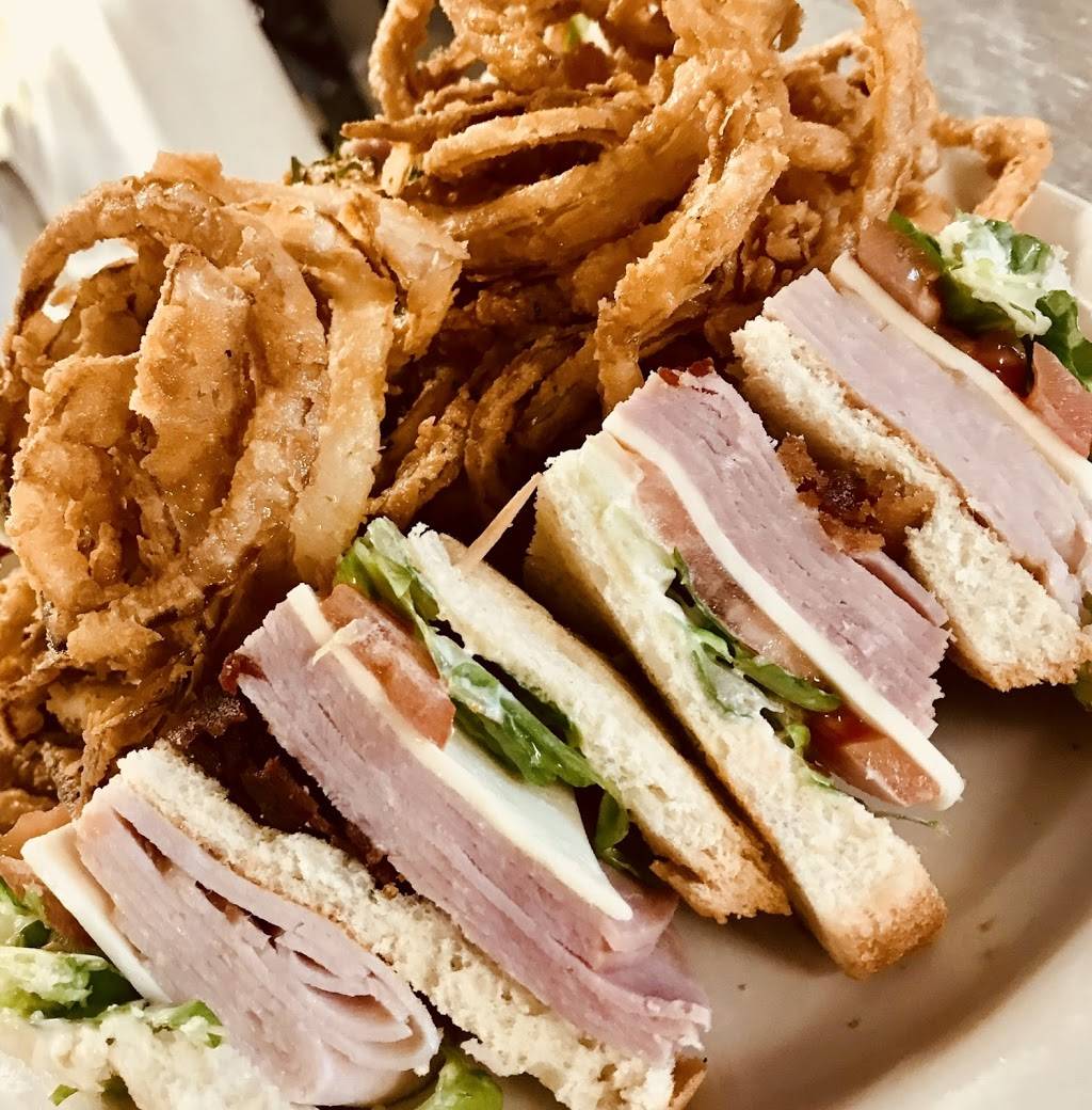 Becs at the Lake Restaurant and Catering | restaurant | 105 Gary Rd, Laplace, LA 70068, USA | 9852248172 OR +1 985-224-8172