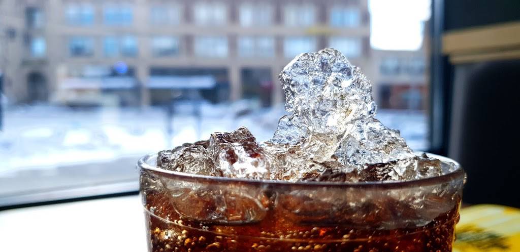 Buffalo Wild Wings | restaurant | 12459 Cedar Rd, Cleveland Heights, OH 44106, USA | 2163713331 OR +1 216-371-3331