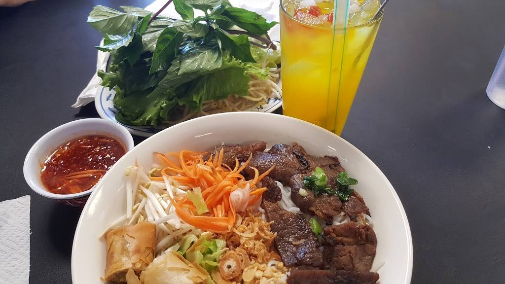 Pho Hu Tieu Nam Vang | restaurant | 1517 Gears Rd E, Houston, TX 77067, USA | 2818750399 OR +1 281-875-0399