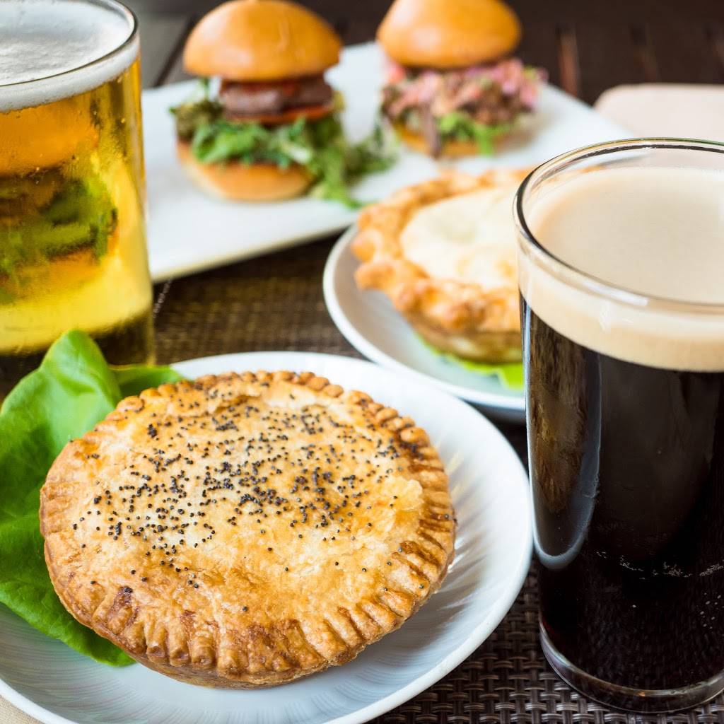 Oz Restaurant & Bar | restaurant | 2950 Clarendon Blvd, Arlington, VA 22201, USA | 7036640693 OR +1 703-664-0693