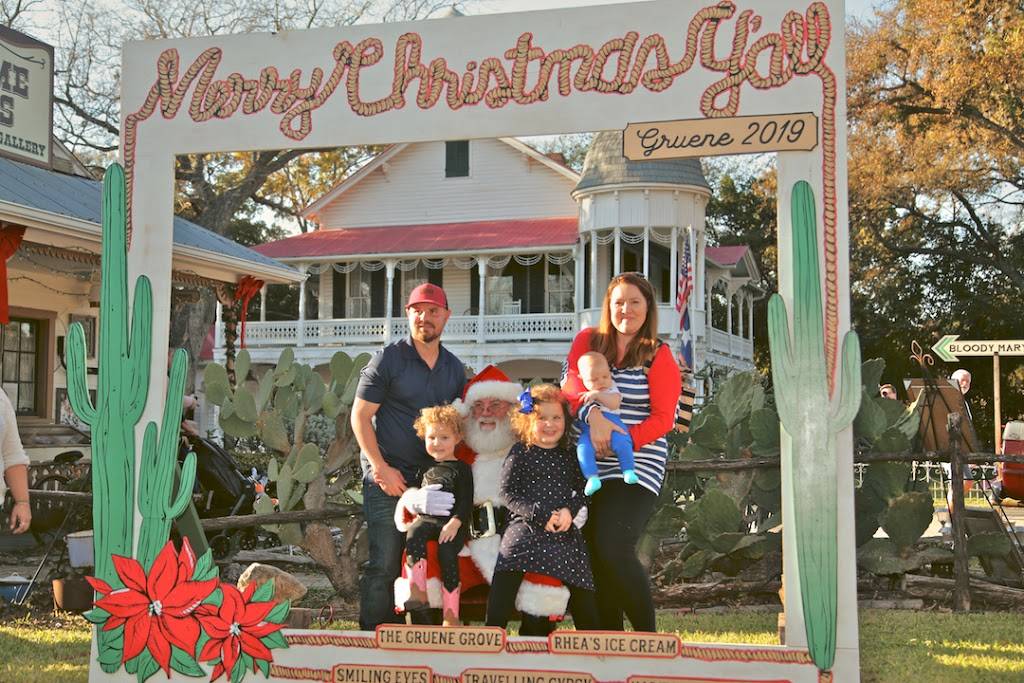 Gruene Grove | restaurant | 1263 Gruene Rd, New Braunfels, TX 78130, USA | 8307650300 OR +1 830-765-0300
