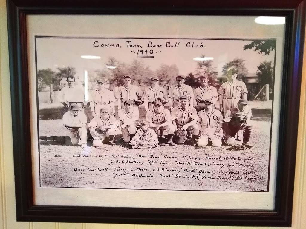 Platters | restaurant | 508 Cumberland St W, Cowan, TN 37318, USA | 9319679158 OR +1 931-967-9158