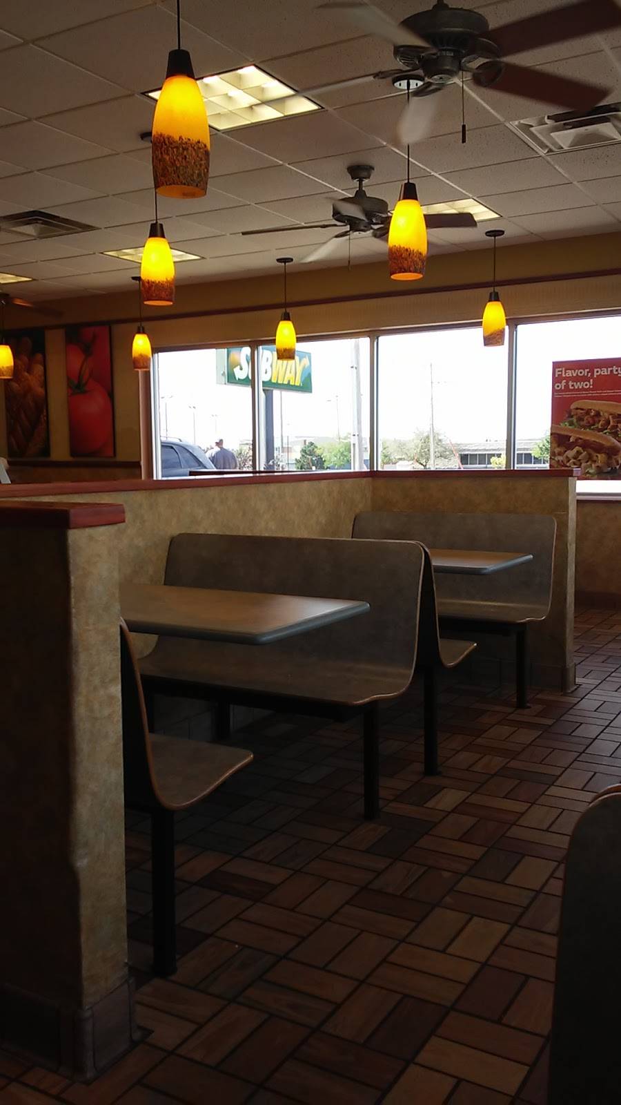 Subway | restaurant | 555 Gateway Pl SW, Cedar Rapids, IA 52404, USA | 3193641445 OR +1 319-364-1445