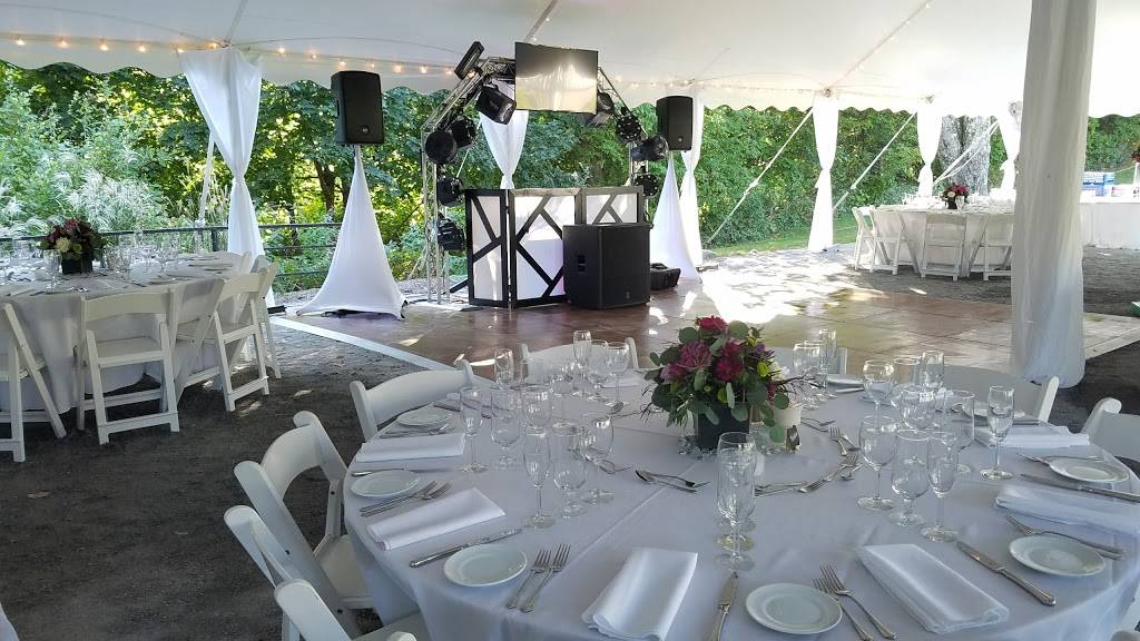 The Would Restaurant | restaurant | 120 North Rd, Highland, NY 12528, USA | 8456919883 OR +1 845-691-9883