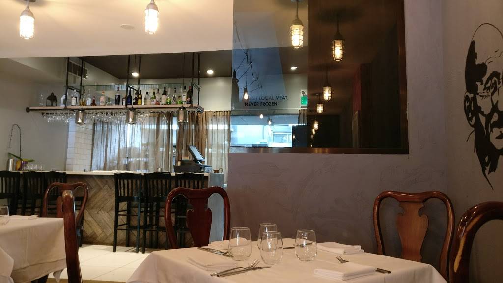 Indian Street Food Co. | restaurant | 1701 Bayview Ave, East York, ON M4G 3C1, Canada | 4163223270 OR +1 416-322-3270