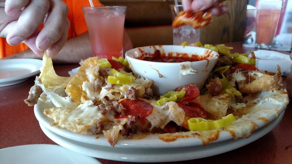 Old Chicago | meal takeaway | 7610 North Grand Prairie Drive, Peoria, IL 61615, USA | 3096911885 OR +1 309-691-1885