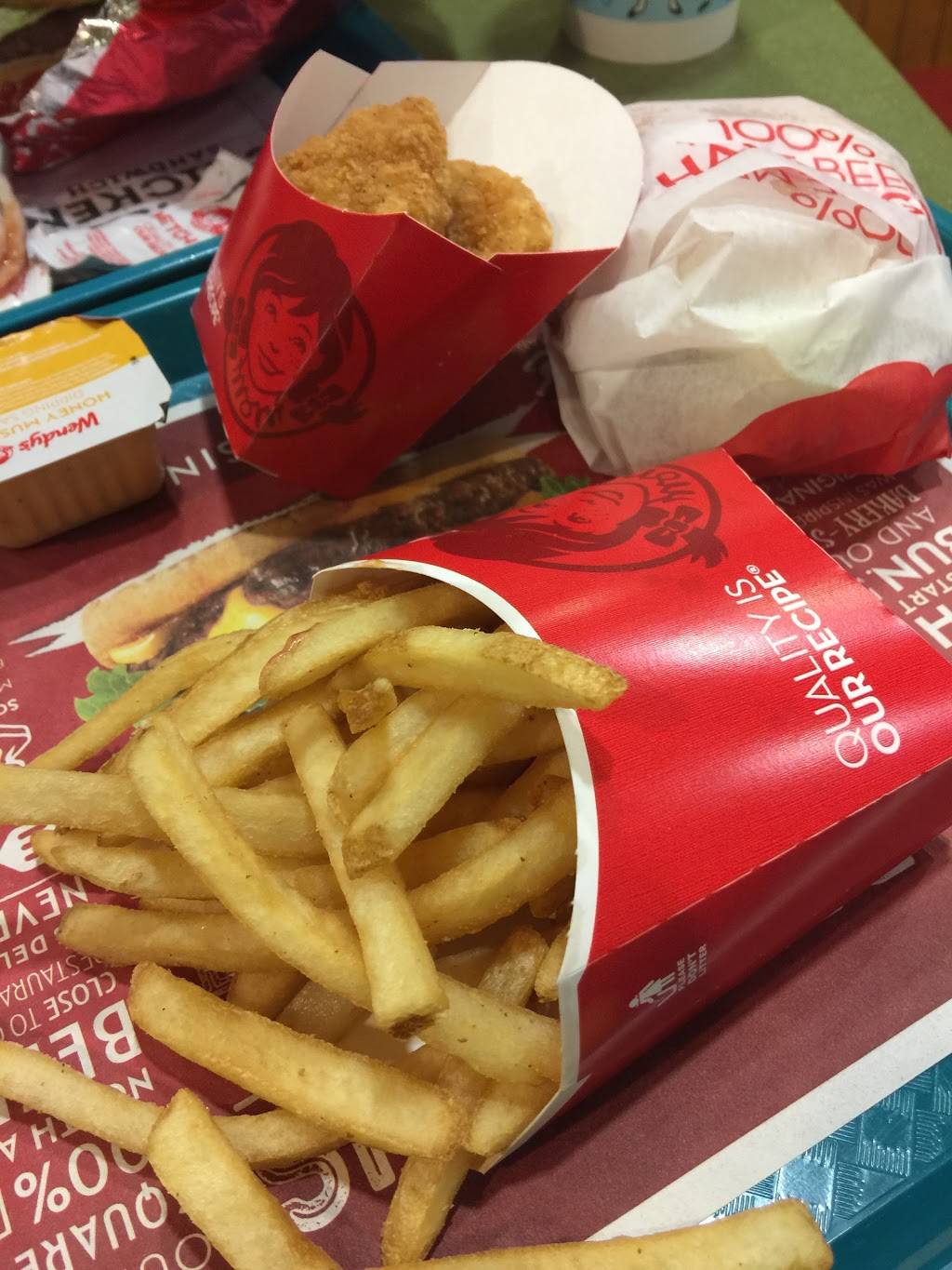 Wendys | restaurant | 1260 W Foothill Blvd, Rialto, CA 92376, USA | 9098732406 OR +1 909-873-2406