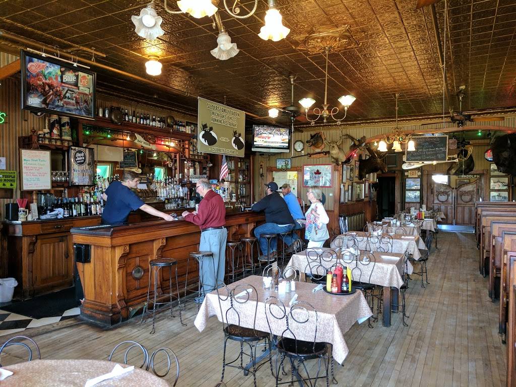 Sleders Family Tavern | restaurant | 717 Randolph St, Traverse City, MI 49684, USA | 2319479213 OR +1 231-947-9213