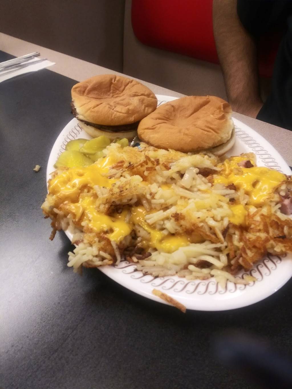 Waffle House | meal takeaway | 7035 Enterprise Dr, Olive Branch, MS 38654, USA | 6628934422 OR +1 662-893-4422