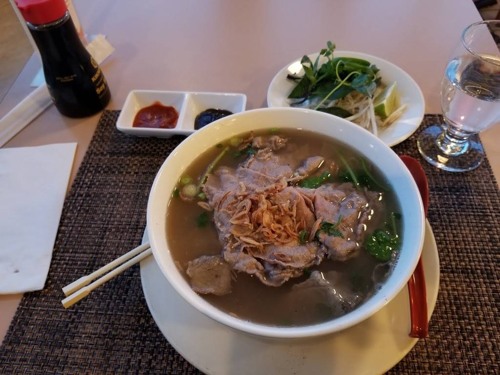 Shine’s Fresh Asian | restaurant | 2519, 30 Leonard St, Belmont, MA 02478, USA | 6174896333 OR +1 617-489-6333