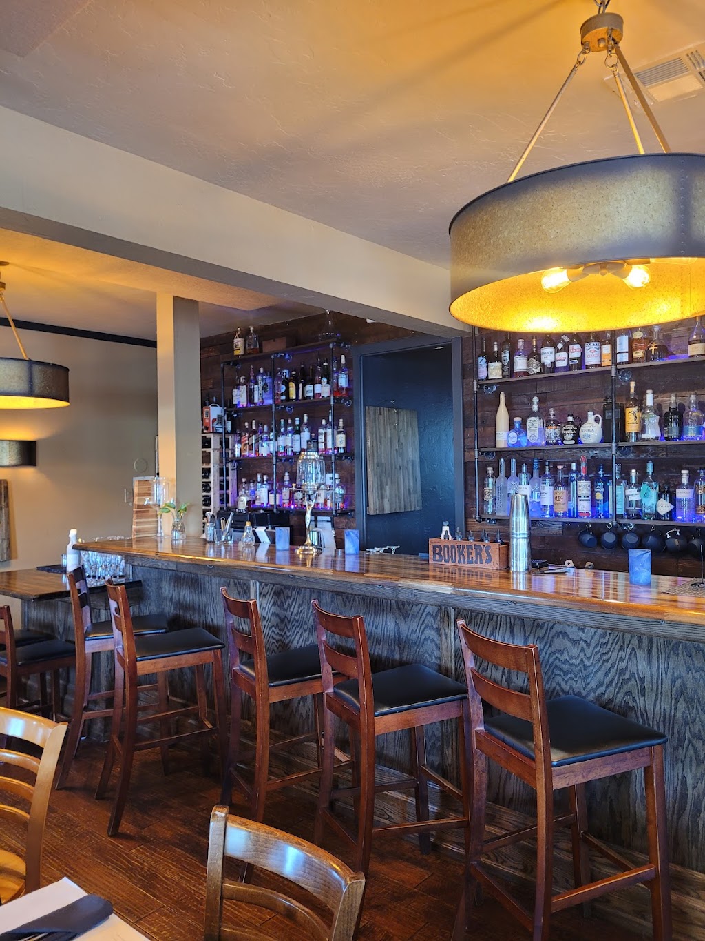 Chateaubriand 36 | restaurant | 36 S 2nd St, Ashland, OR 97520, USA | 5417086585 OR +1 541-708-6585