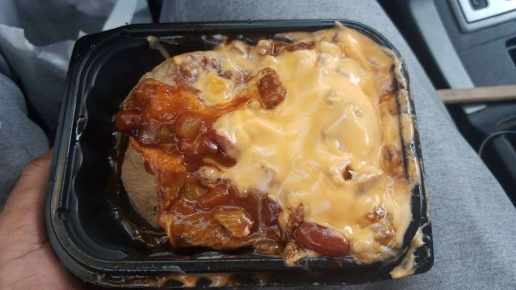 Wendys | restaurant | 9510 Applecross Rd, Jacksonville, FL 32222, USA | 9042652596 OR +1 904-265-2596