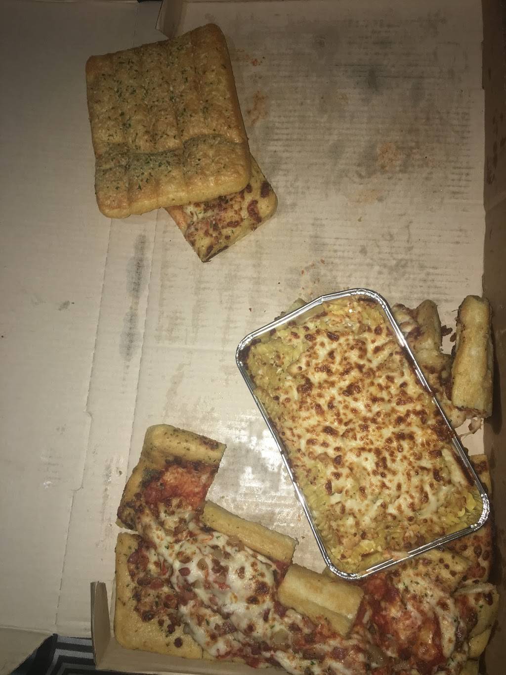 Pizza Hut | meal delivery | 772 Lake Harbour Dr Suite #7, Ridgeland, MS 39157, USA | 6018989223 OR +1 601-898-9223