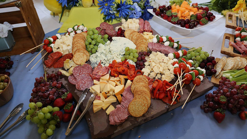 Joes Tavern | restaurant | 16 Division St, Cohoes, NY 12047, USA | 5182356555 OR +1 518-235-6555