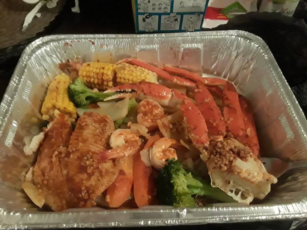 Santos Fish Market | restaurant | 2859 White Plains Rd, The Bronx, NY 10467, USA | 7185470147 OR +1 718-547-0147