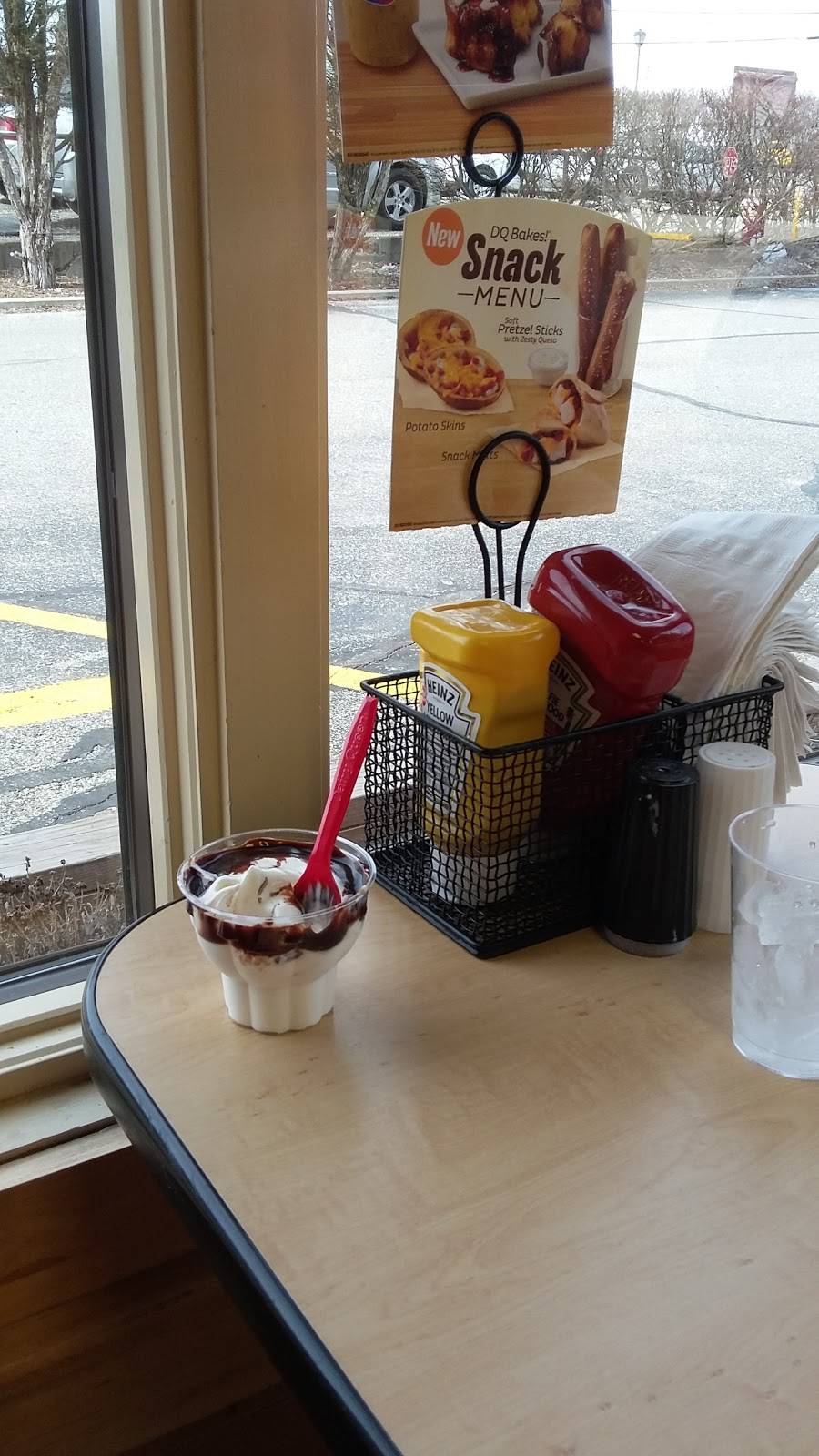 Dairy Queen Grill & Chill | restaurant | 110 Elm St, Clinton, IN 47842, USA | 7658322537 OR +1 765-832-2537