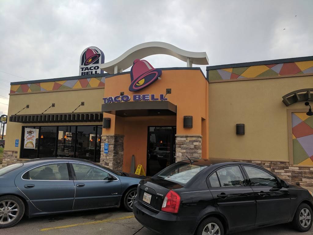 Taco Bell | meal takeaway | 1630 E Bert Kouns Industrial Loop, Shreveport, LA 71105, USA | 3187982787 OR +1 318-798-2787