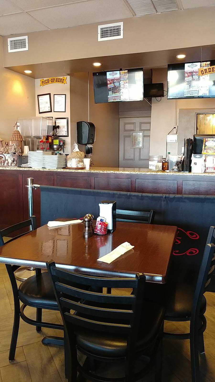 Victorias A La Brasa (Rotisserie chicken) | restaurant | 125 S 3rd St, Lantana, FL 33462, USA | 5615889608 OR +1 561-588-9608