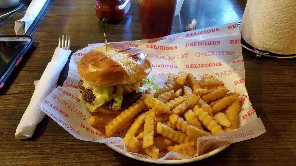 Pineapple Sams | restaurant | 18801-18999 SE 13th Ln, Silver Springs, FL 34488, USA | 3522894851 OR +1 352-289-4851