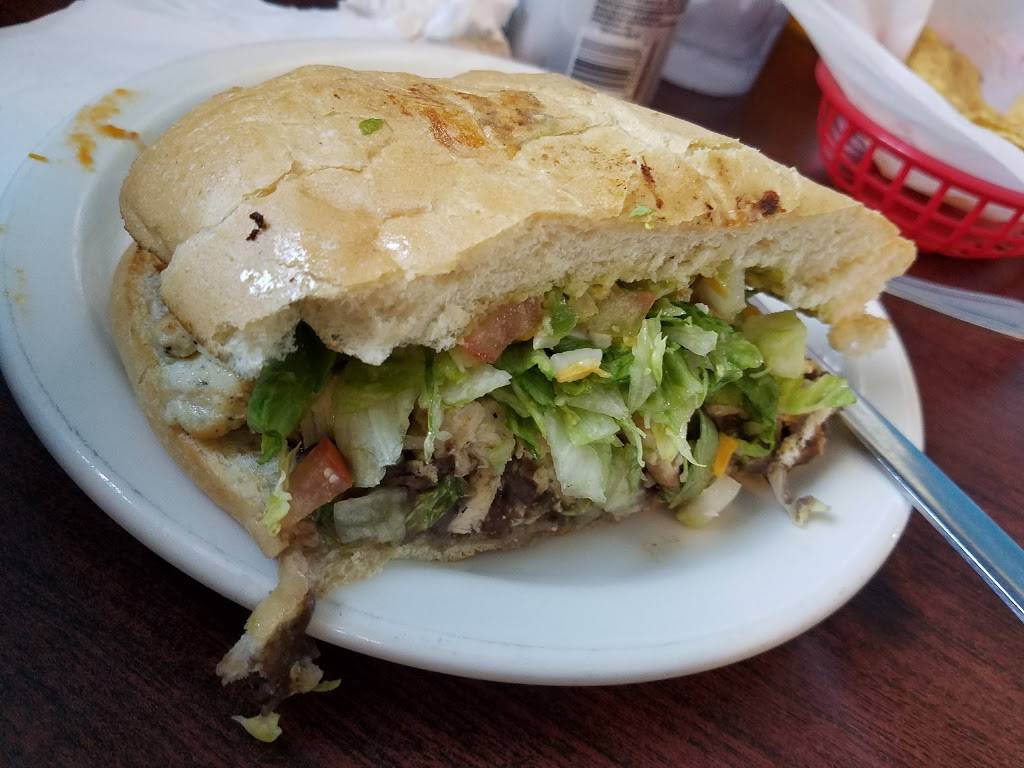 El Salvador Pupuseria Y Restaurante | restaurant | 3824 University Ave, San Diego, CA 92105, USA | 6192823018 OR +1 619-282-3018