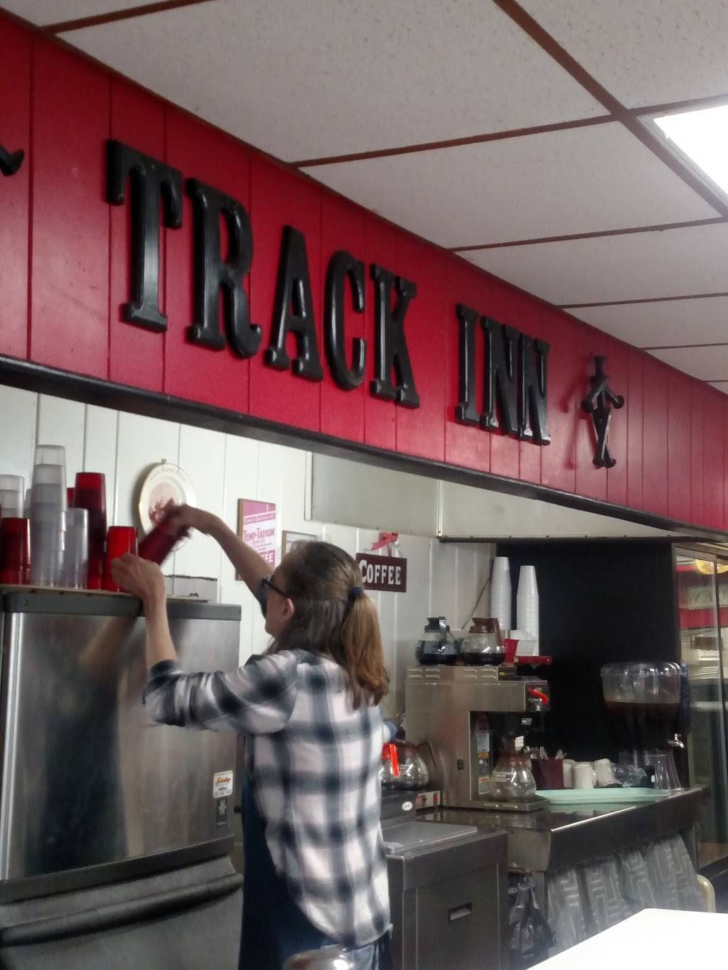 Track Inn | restaurant | 1815 N Santa Fe Ave, Chillicothe, IL 61523, USA | 3092742217 OR +1 309-274-2217