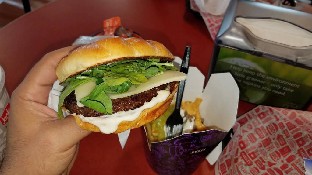 Jack in the Box | restaurant | 370 E H St, Chula Vista, CA 91910, USA | 6194254416 OR +1 619-425-4416