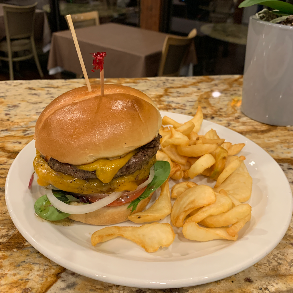 BoomTown Pints & Pies | restaurant | 12305 CrossTimbers Marina Drive, Sperry, OK 74073, USA | 9182100930 OR +1 918-210-0930