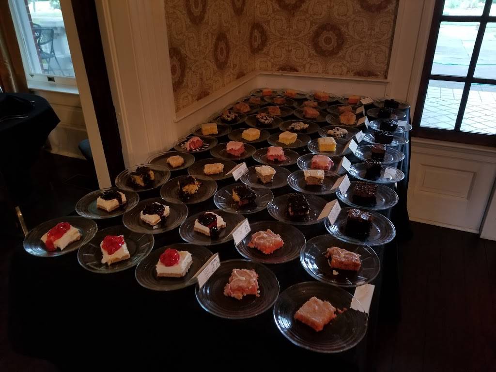 Grace Estate | restaurant | 1114 Broadway St, Minden, LA 71055, USA | 3186399595 OR +1 318-639-9595