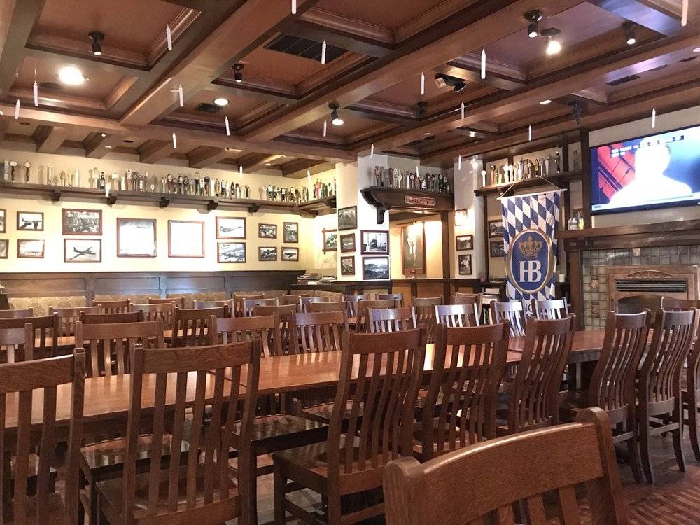 Story Tavern | restaurant | 150 S San Fernando Blvd, Burbank, CA 91502, USA | 8185674200 OR +1 818-567-4200