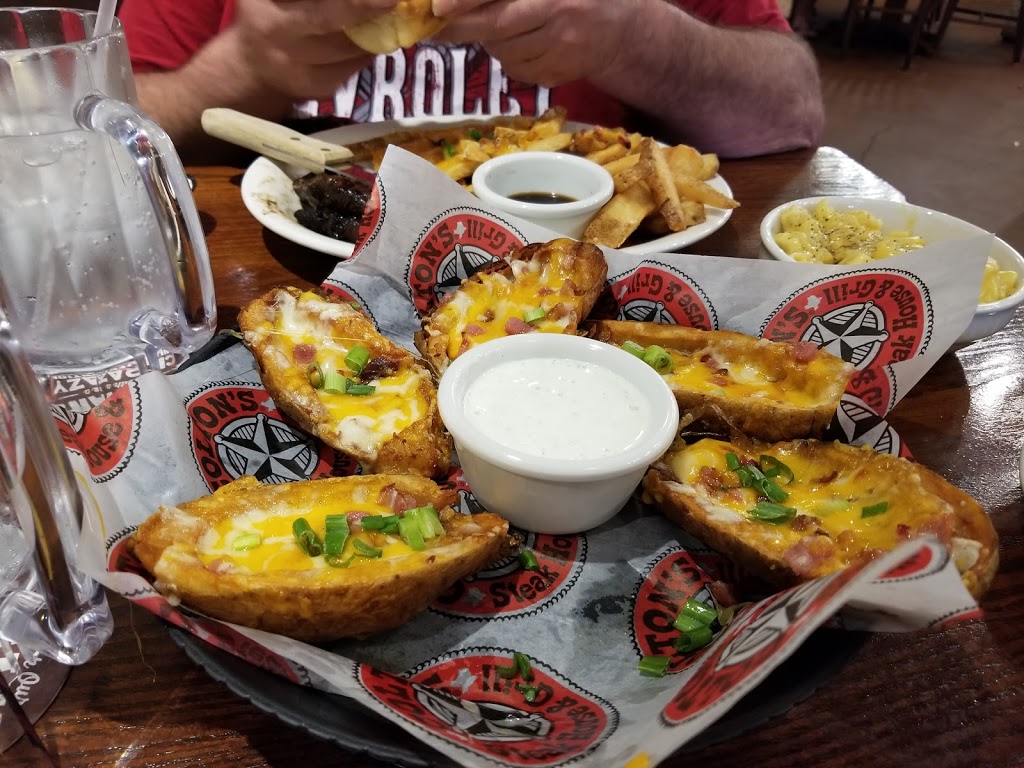 Coltons Steak House & Grill | restaurant | 1116 Country Club Dr, Kirksville, MO 63501, USA | 6606656336 OR +1 660-665-6336