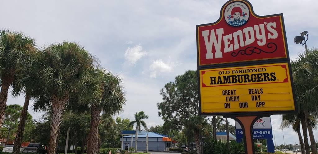 Corkscrew Village | shopping mall | 21301 S Tamiami Trail, Estero, FL 33928, USA | 8136644800 OR +1 813-664-4800