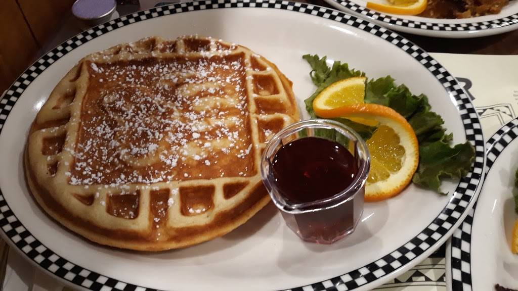 Black Bear Diner | restaurant | 5405 Walden Rd, Beaumont, TX 77705, USA | 4098429606 OR +1 409-842-9606