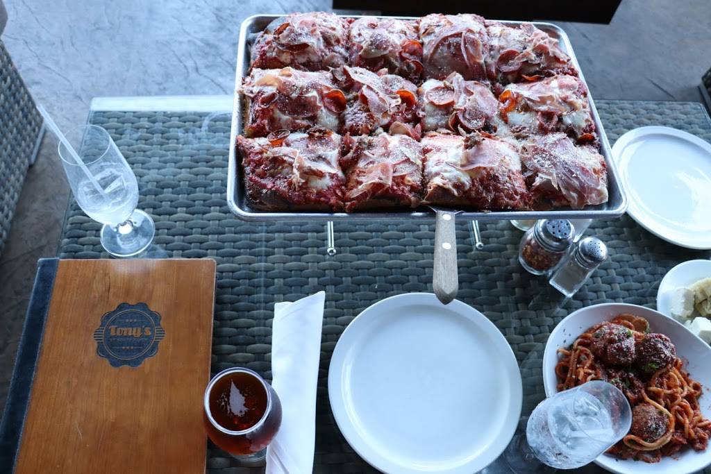 Tony’s of North Beach | meal takeaway | 630 Park Ct, Rohnert Park, CA 94928, USA | 7075887741 OR +1 707-588-7741