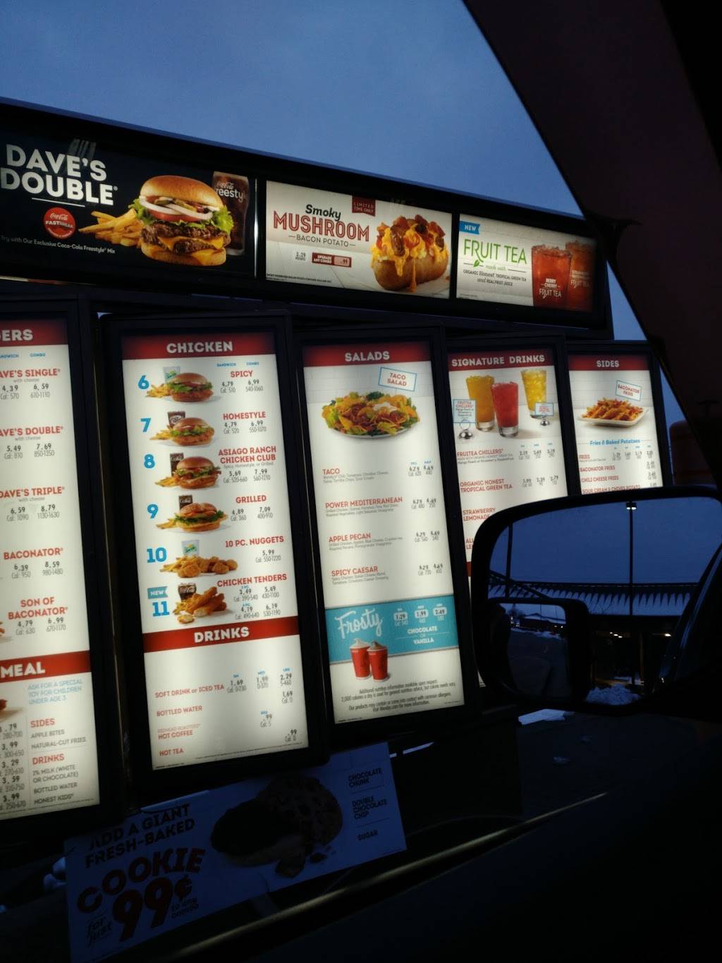 Wendys | restaurant | 946 N Main St, Nicholasville, KY 40356, USA | 8598871509 OR +1 859-887-1509