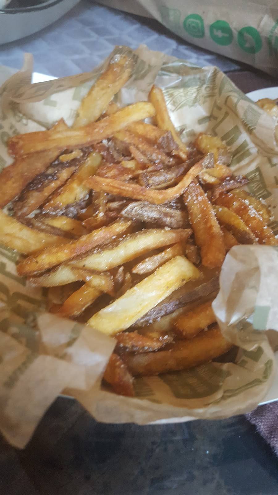 Wingstop | restaurant | 20565 Old Cutler Rd Ste 20565, Cutler Bay, FL 33189, USA | 3059699464 OR +1 305-969-9464