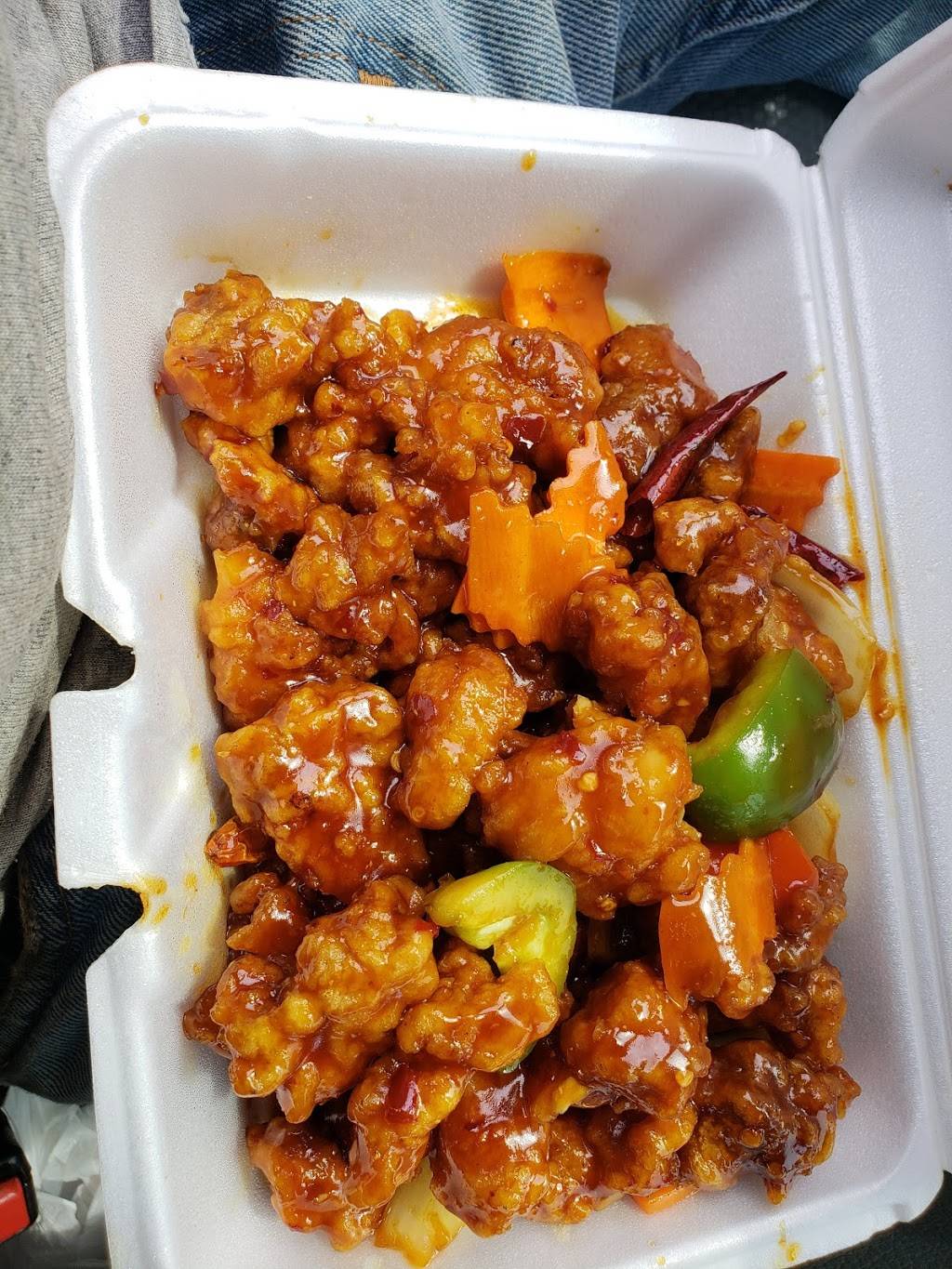 Ginger Wok Japanese & Chinese restaurant | restaurant | 677 Heacock Rd, Morrisville, PA 19067, USA | 2154931818 OR +1 215-493-1818