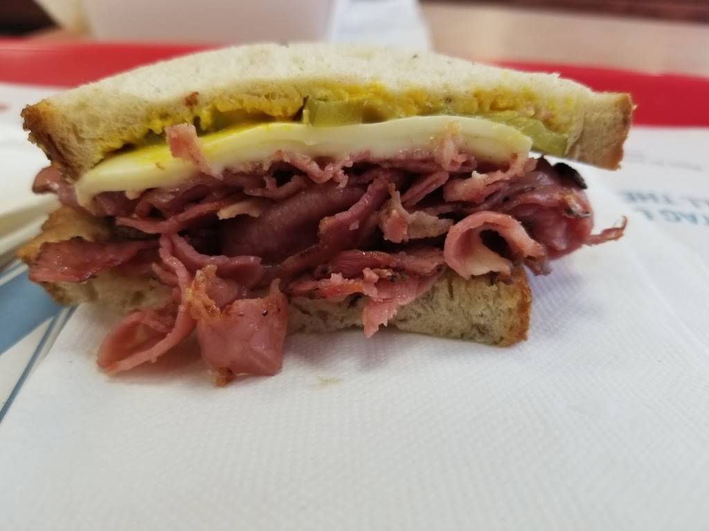 Wienerschnitzel | restaurant | 2512 W Braker Ln, Austin, TX 78758, USA | 5124917888 OR +1 512-491-7888