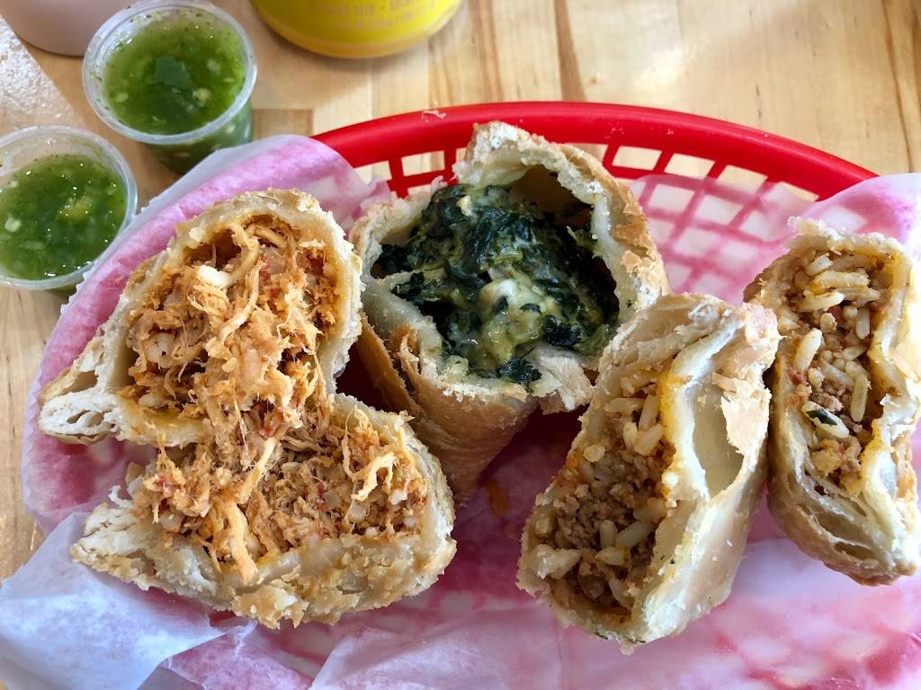 Litos Empanadas | restaurant | 2566 N Clark St, Chicago, IL 60614, USA | 7738571337 OR +1 773-857-1337
