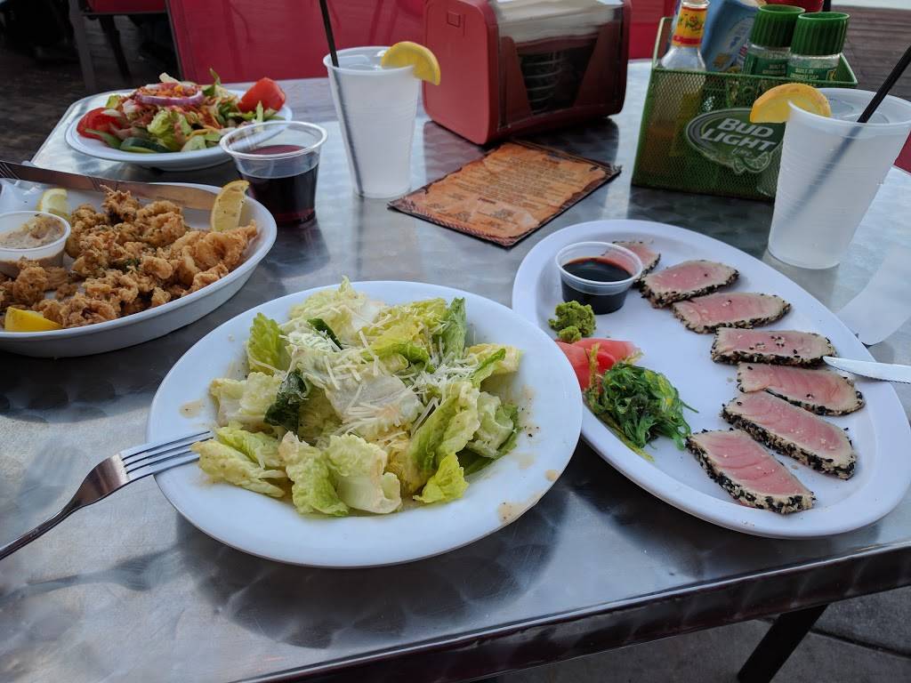 ShrimpWrecked Restaurant and Dockside Bar | restaurant | 210 Dodecanese Blvd, Tarpon Springs, FL 34689, USA | 7279438979 OR +1 727-943-8979