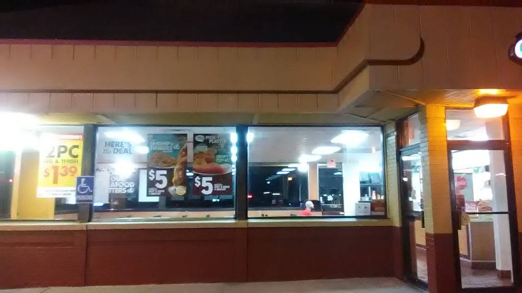 Churchs Chicken | restaurant | 102 E San Augustine St, Deer Park, TX 77536, USA | 2814799526 OR +1 281-479-9526