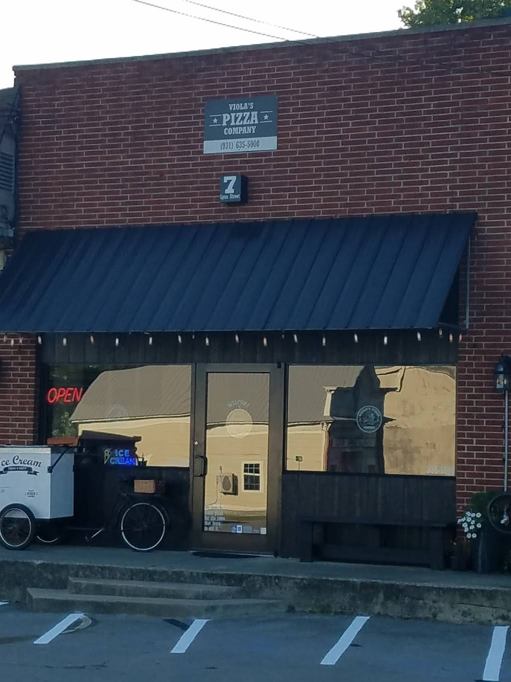 Violas Pizza Company | restaurant | 7 Lynn St Box 24, Viola, TN 37394, USA | 9316355000 OR +1 931-635-5000