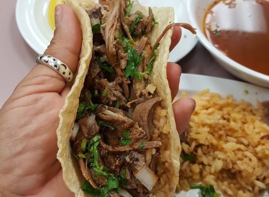 Los Reyes Del Taco Sabroso | restaurant | 2345 E Anaheim St, Long Beach, CA 90804, USA | 5624331329 OR +1 562-433-1329
