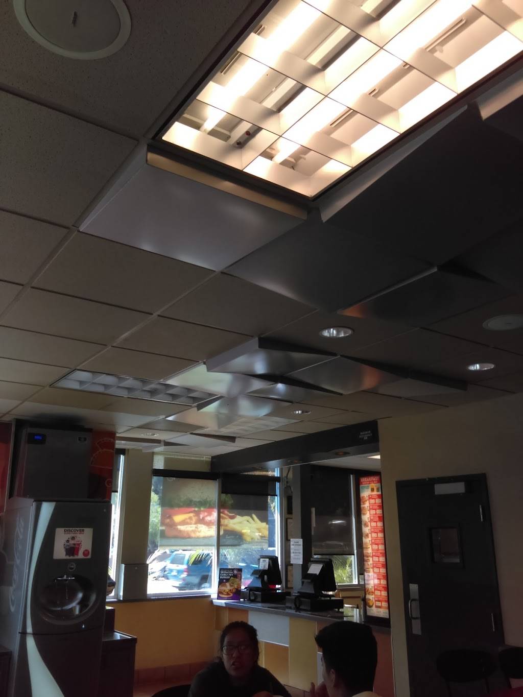 Jack in the Box | restaurant | 830 S Broadway, Santa Maria, CA 93454, USA | 8059225693 OR +1 805-922-5693