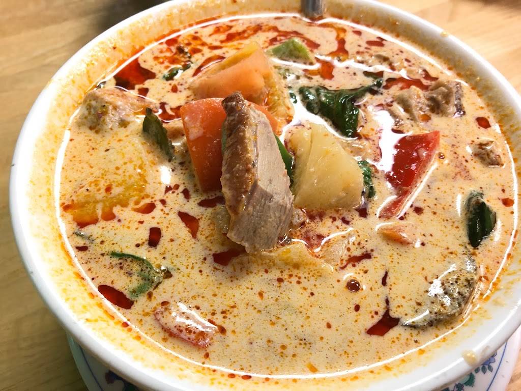 Bangkok Thai Deli | restaurant | 333 University Ave W, St Paul, MN 55103, USA | 6512244300 OR +1 651-224-4300