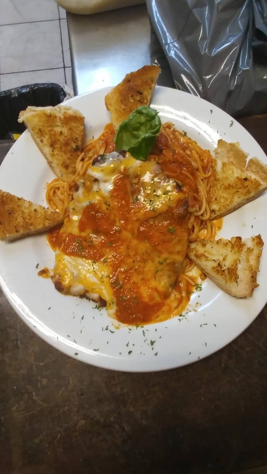 Noceris MeetN Eat | restaurant | 182 Browns Line, Etobicoke, ON M8W 3T3, Canada | 4162513848 OR +1 416-251-3848